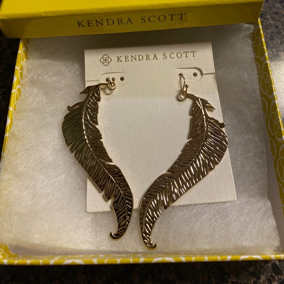 Kendra Scott Jewelry - Kendra Scott Gold Earrings